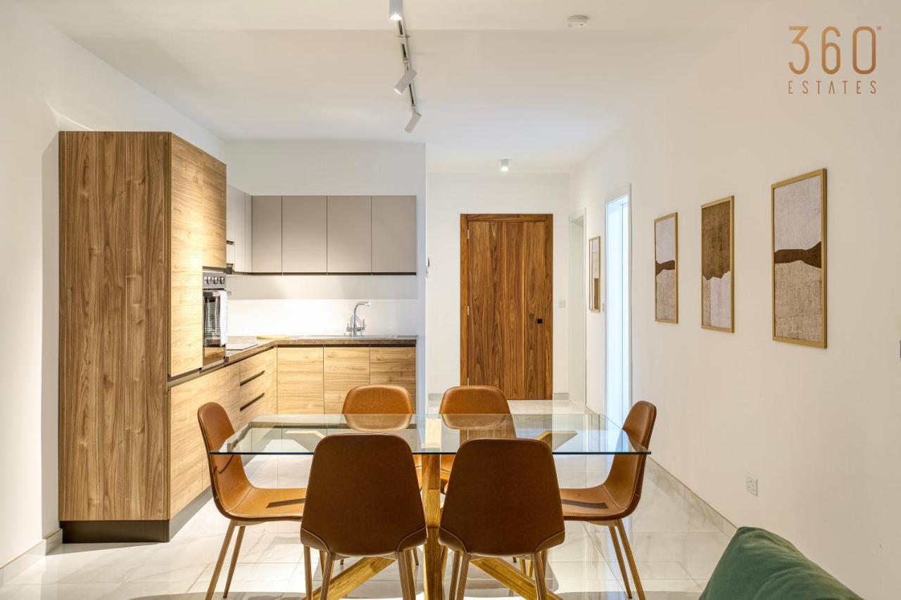 Modern 2Br Apt With Private Terrace & Sofa Bed By 360 Estates Сент-Полс-Бей Екстер'єр фото